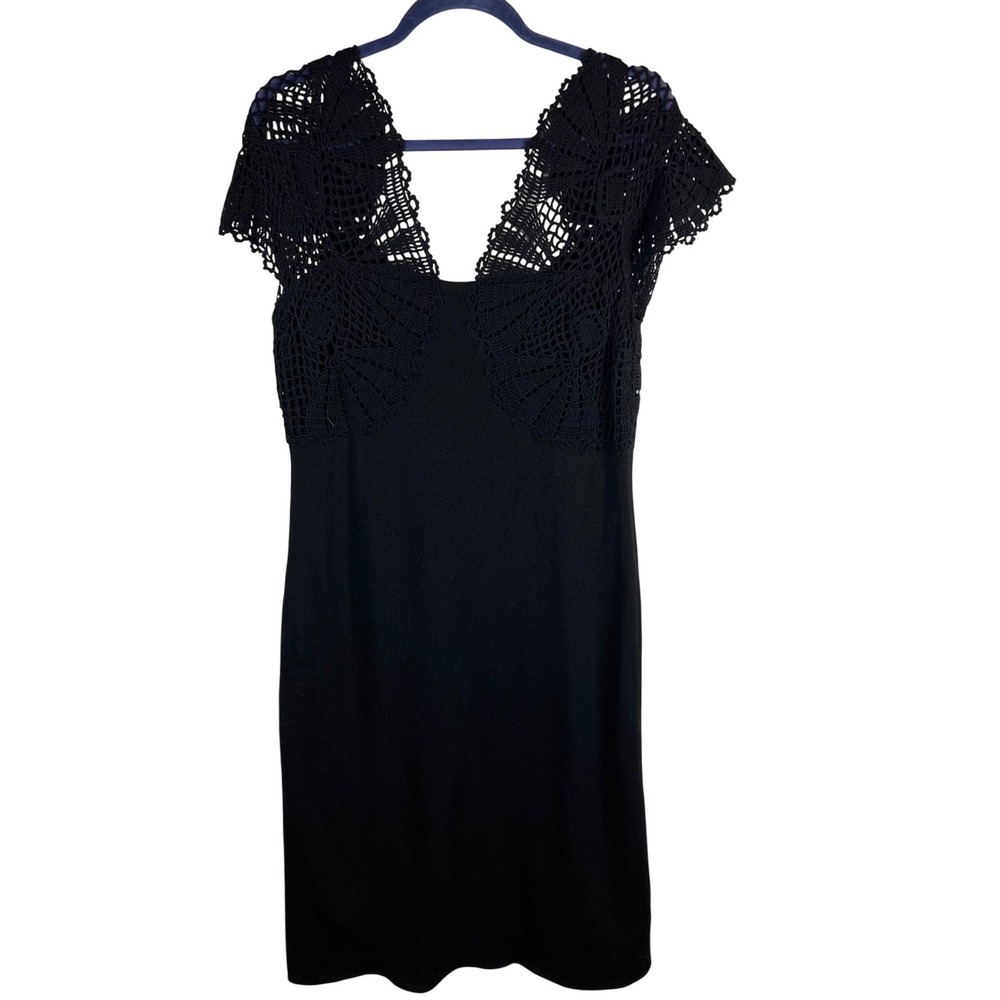 St John Evening Black Crochet Lace Cap Sleeve Sheath Midi Dress Size 10 designer